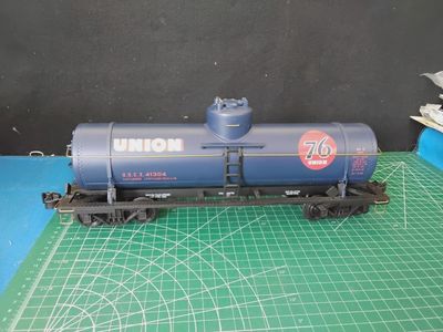 Used #1 G Aristo-Craft ART-41304 Single Dome Chemical Tank Car Union 76 Oil UOCX 41304X