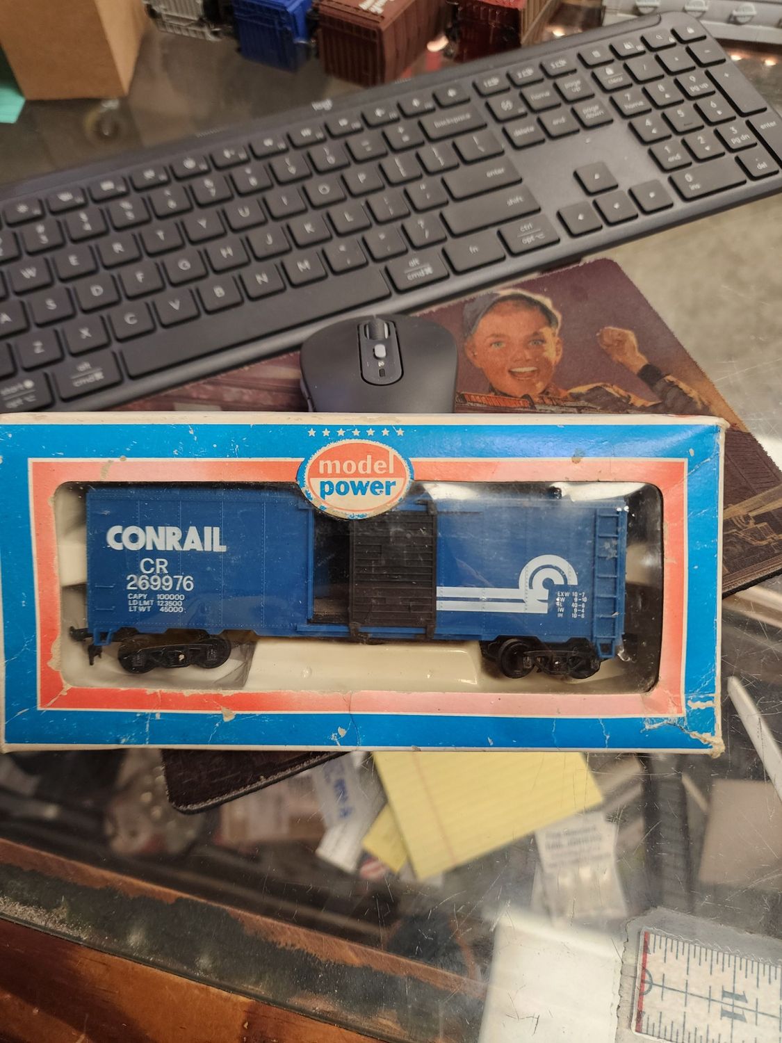 Used HO Model Power 8001 40' Boxcar "Conrail" Road #CR 269976