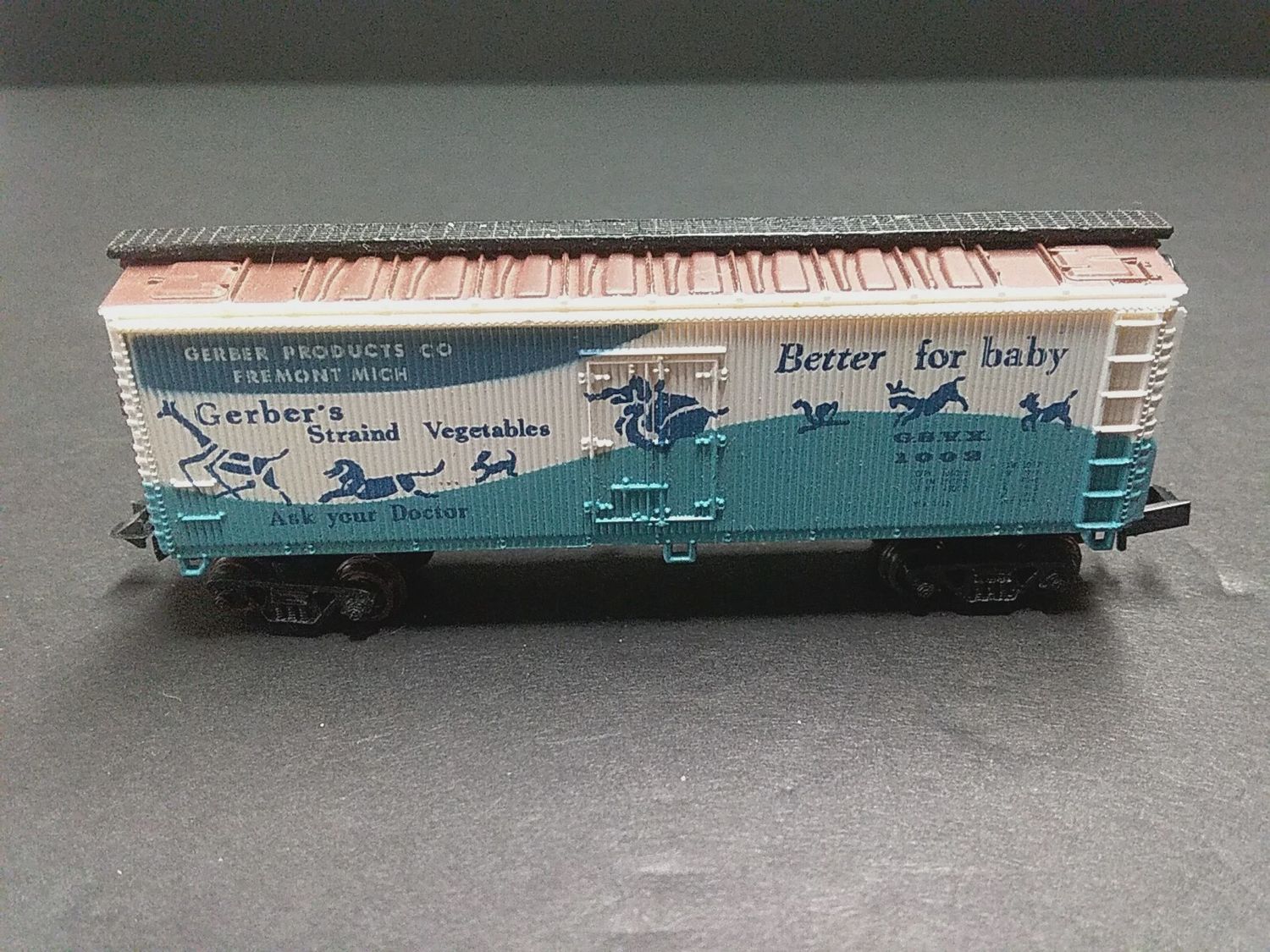 Used N Bachmann 40' Boxcar Gerbers Strained Vegetables Road # GSVX1002