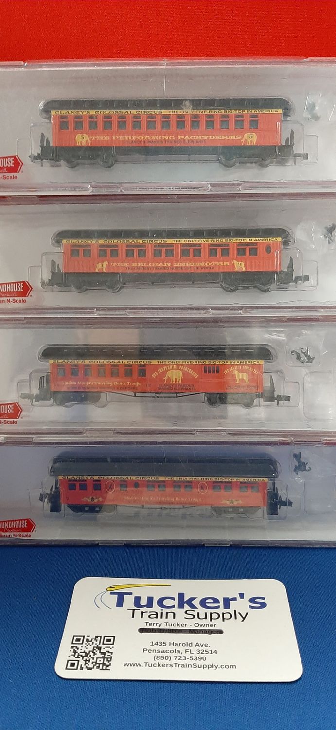 Used N Roundhouse 50' Overland "Clancy's Colossal Circus" 4-Pack