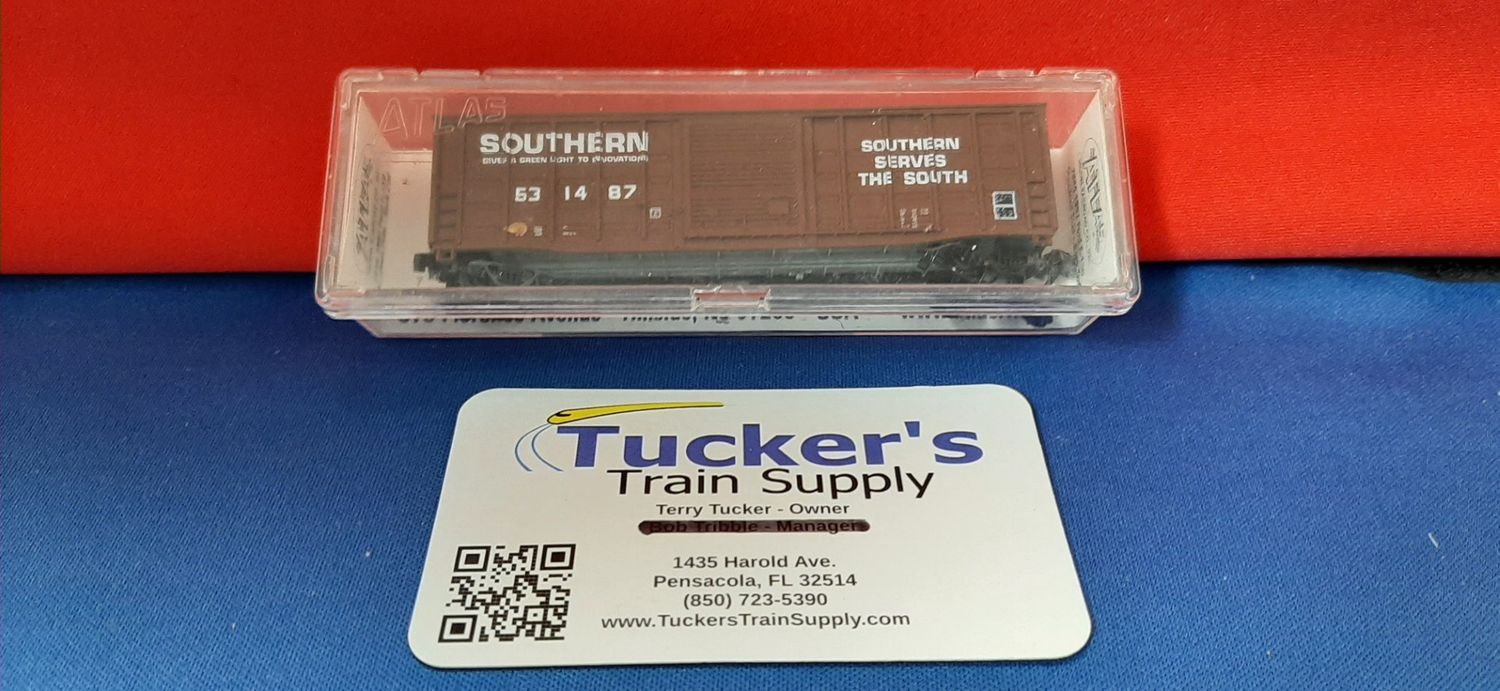 Used N Micro-Trains 50' Boxcar Southern Road #531487 (C7)