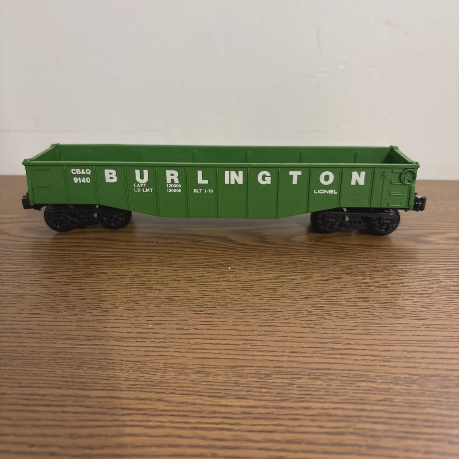 Used O Lionel CB&amp;Q Road #9140 Gondola