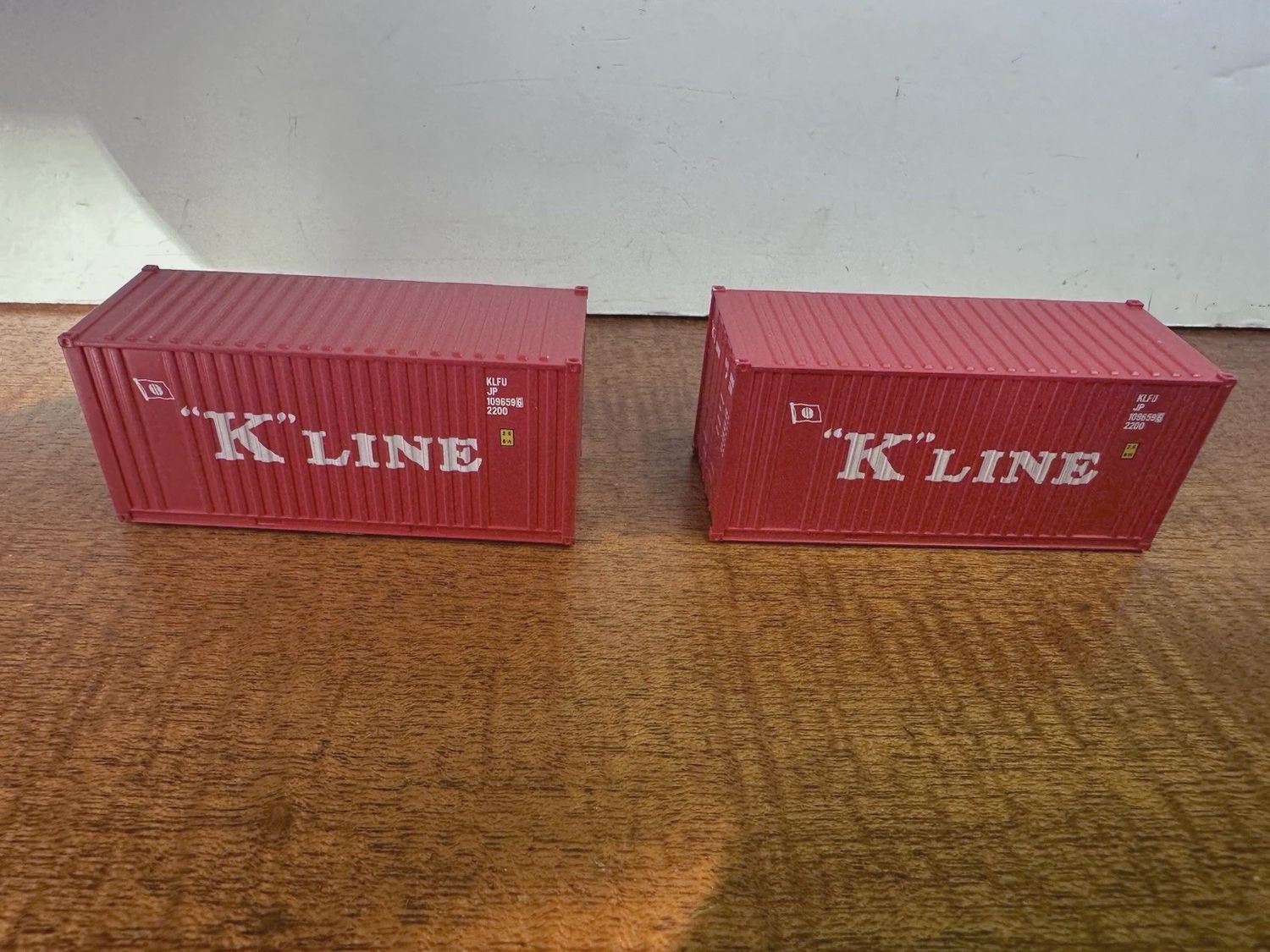 Used HO Walthers "K Line" 20' Containers (2-Pack) (C6)