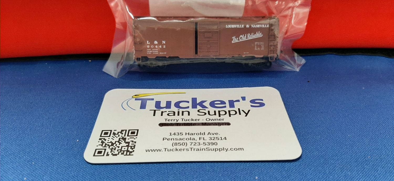 Used N Micro-Trains 40' L&amp;N Boxcar Road # 90442 (C7)