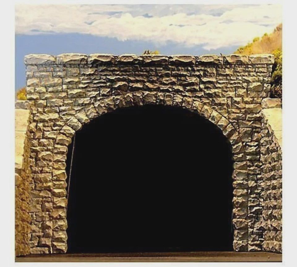 Chooch N 9770 Double Random Stone Tunnel