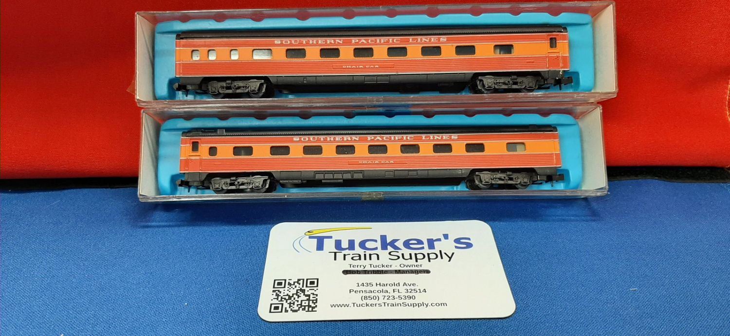Used N Atlas 80' Southern Pacific Lines "Daylight Colors" 2-Chair Cars