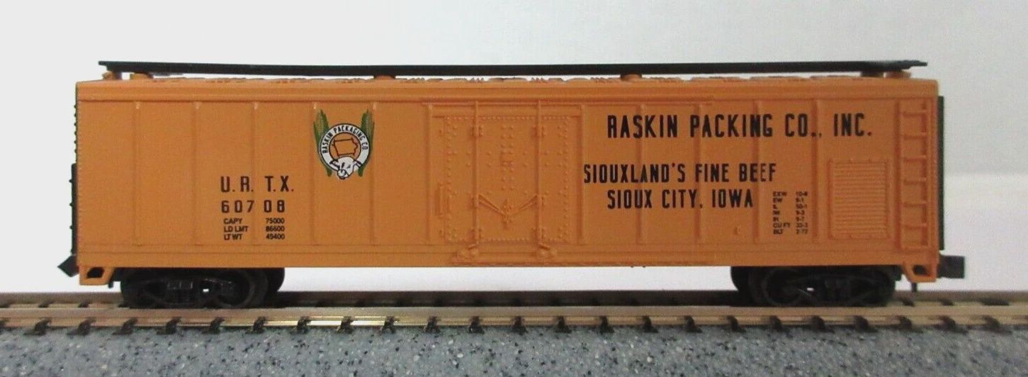 Used N Life-Like 7304 50' Reefer Boxcar Baskin Packing Co. Inc. Road #URTX 60708