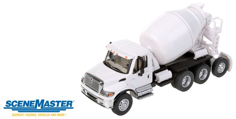 Walthers SceneMaster HO 949-11678 International 7600 3-Axle Cement Truck (White)