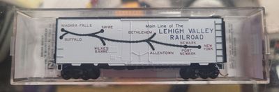 Used N Micro-Trains Special Run Lehigh Valley Rolling Billboard Car