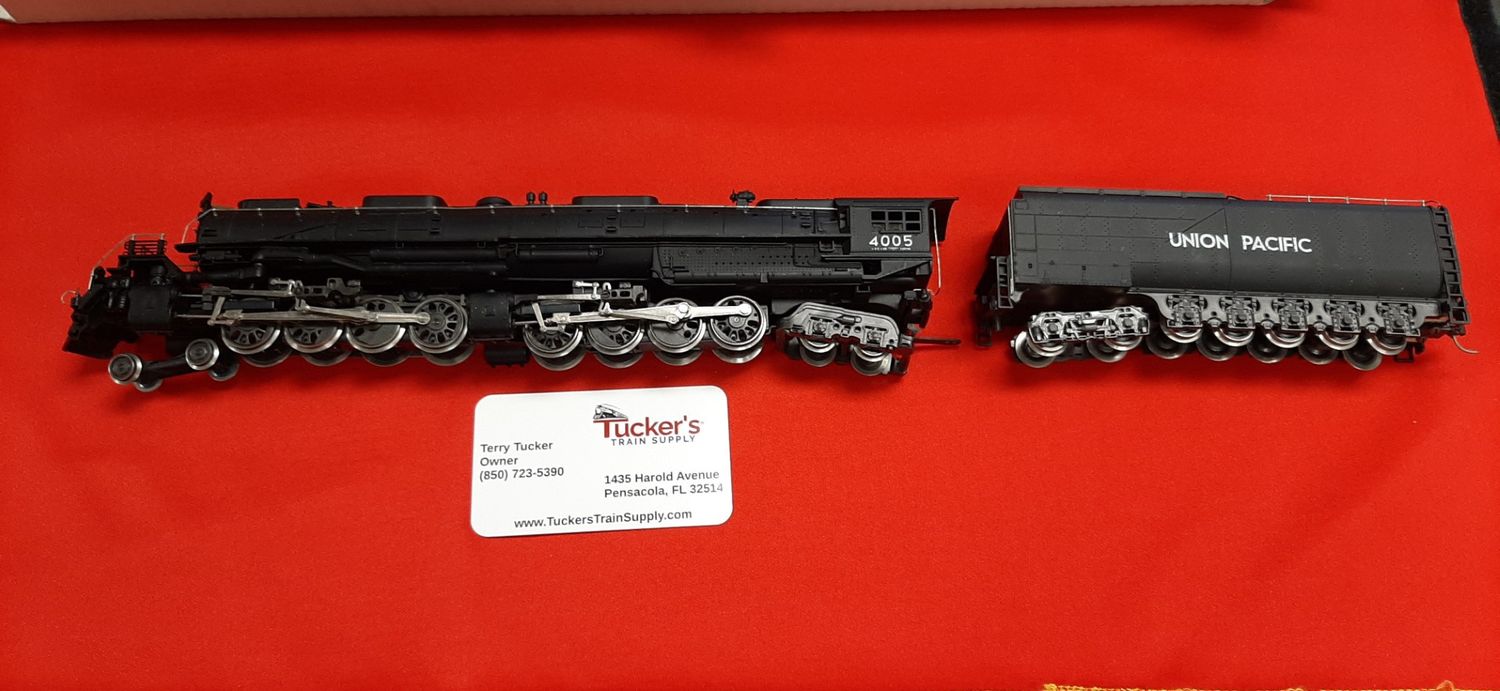 Used HO AHM 4-8-8-4 Big Boy "Union Pacific" Rd# 4005