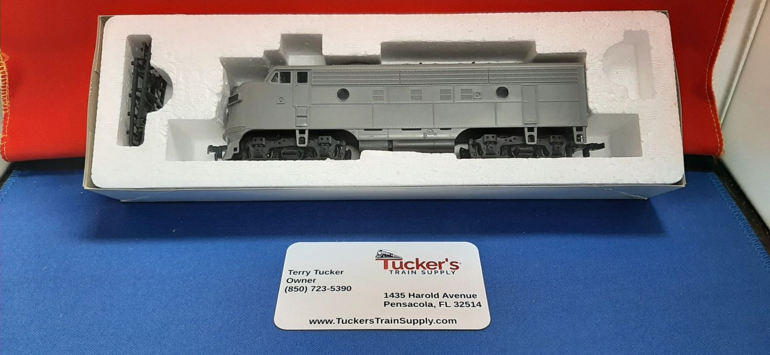 Used HO Stewart Hobbies Locomotive w/ Kato Chassis - Undecorated