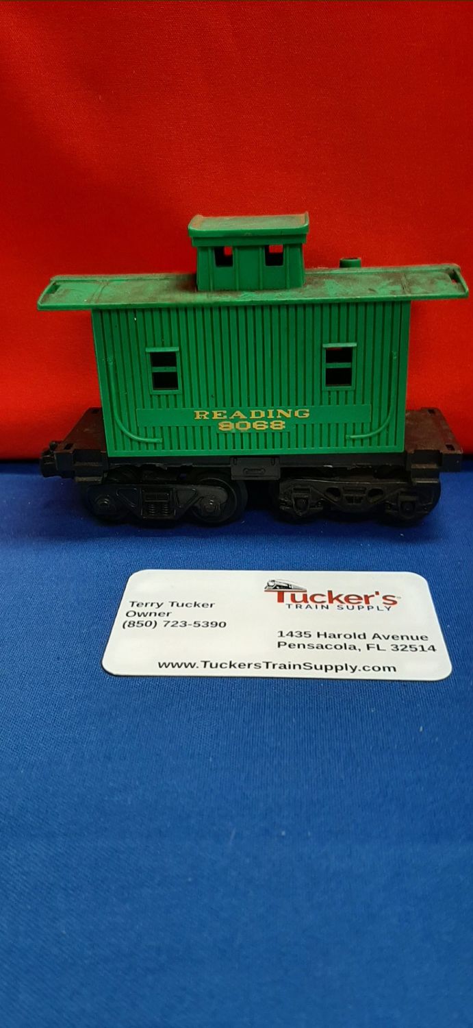 Used O Lionel "Reading" Caboose #9068 - Missing Coupler, SOLD AS IS;  No Warranty