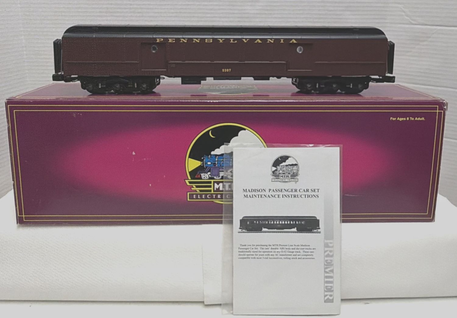 Used O MTH 20-3226D 70' Madison Baggage Car #9337