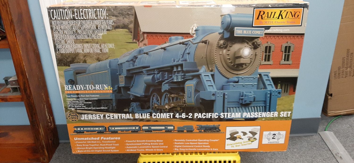 Used O Scale MTH Rail King "Jersey Central Blue Comet" 4-6-2  Passenger Set