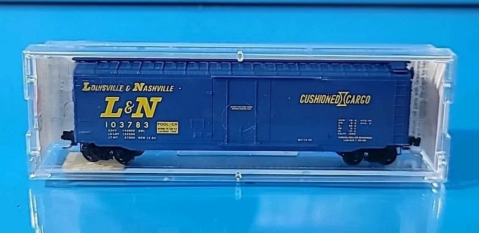 Used N Micro-Trains L&amp;N 103783 50' Boxcar