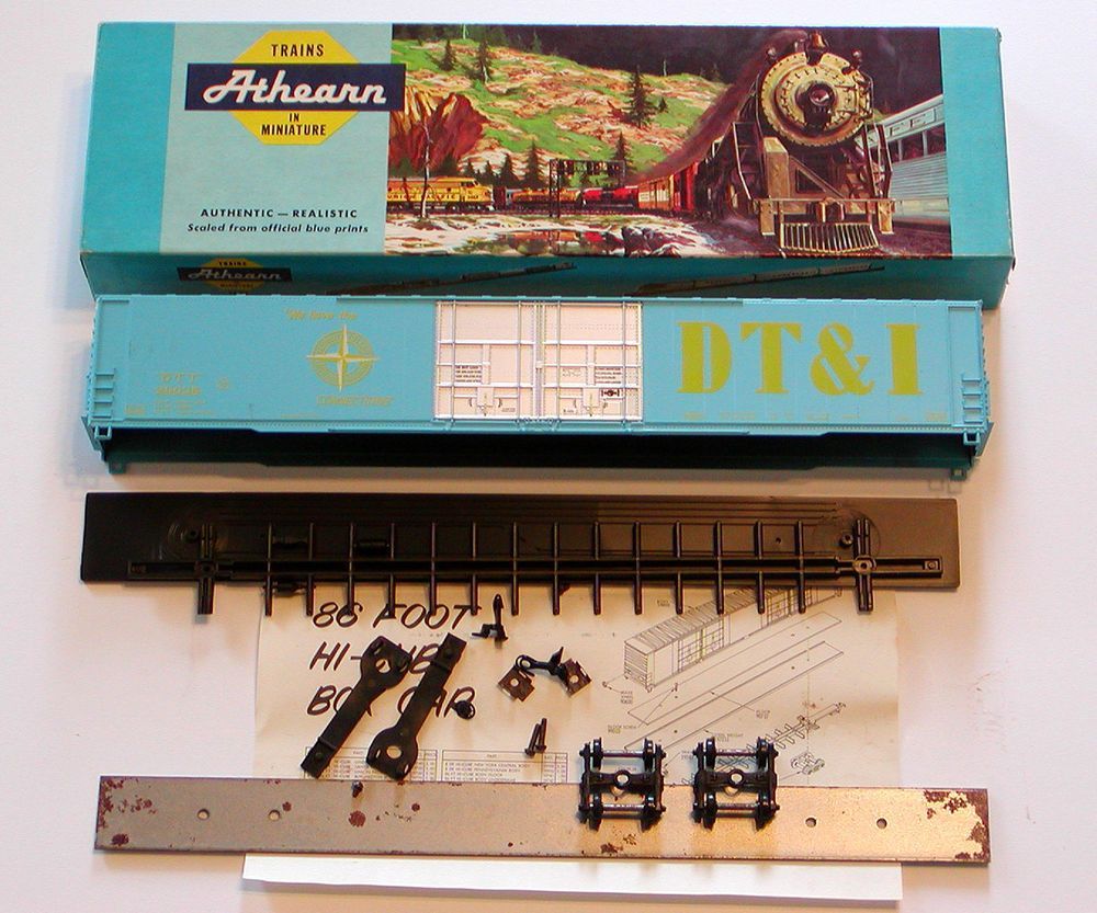 Used HO Athearn 86' Hi-Cube Boxcar DT&amp;I Road #26020