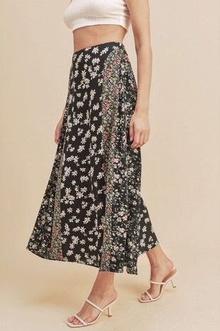 Melanie Maxie Skirt, Size: SMALL