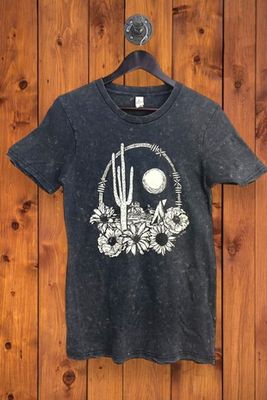 Curvy Washed Desert Graphic T