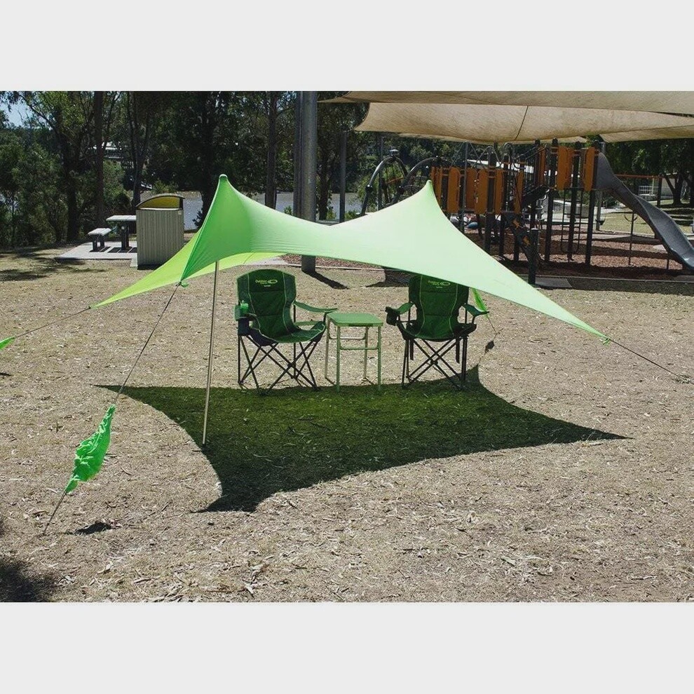 FIESTA SUN SHELTER LARGE. GREEN