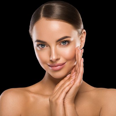 Minimize shine and prevent breakouts with My Geisha UK Skincare&#39;s gentle formulas for oily skin.