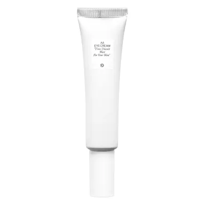 Shangpree AA Eye Cream

Shangpree AA Eye Cream - hydrates, protects and revitalizes the skin. Enriched with camellia, jojoba and argan oils, this Korean cream fights dehydration and reduces fine lines. Clinically proven: it increases hydration levels by 27.3% and decreases transepidermal water loss (TEWL) by 22.24% in just 2 weeks. Designed for the delicate skin around the eyes, this product fights signs of aging caused by dehydration, such as fine lines and wrinkles. In addition, clinical tests conducted by the Korea Institute of Dermatological Sciences indicate a zero score for skin reactions, confirming that the product is suitable for all skin types, including sensitive skin.

Order of use: 07 Eye care

Skin type: Normal skin | Oily skin | Combination skin | Dry skin | Sensitive skin | Wrinkles and mature skin | All skin types
Routine: Day routine | Evening routine
Skin concerns: Wrinkles | Dehydration | Dry skin | Dull skin | Sensitive skin | Firmness | Anti-aging
For: Women | Men | Unisex
Size: 20 ml