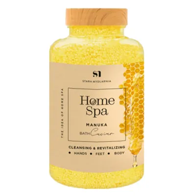 Stara Mydlarnia Bath Caviar Manuka
Pamper your body and senses with a product that will leave your skin smooth, hydrated and smelling divine, transforming your bathing ritual into a daily dose of joy and relaxation: Bath Caviar Manuka, from Stara Mydlarnia (340 ml). Pearls enriched with urea moisturize the skin, leaving it soft and velvety. Bath caviar is also recommended for foot care. Manuka&#39;s delicious honey flavor will turn the bathroom into a SPA ritual.
Clean bodycare | Eco-friendly | Vegan
For: Women | Men | Unisex