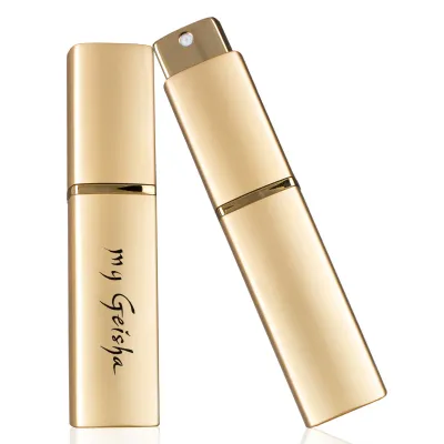 my Geisha Unstoppable - Rechargeable Pouch Gold Edition
Top notes: Myrrh, Rose, Cardamom, Ginger, Juniper
Middle notes: Incense, Sandalwood, Sage, Cashmere
Base notes: Amber, Musk, Patchouli, Tonka beans, Labdanum, Oud

Carry it in your bag, take it with you on vacation, wrap yourself in its aroma. The perfumes in the RECHARGEABLE POUCH version are very practical because they don&#39;t take up much space, they are rechargeable, they fit even in a pocket - they are a carrier perfume. You can&#39;t part with your favorite perfume? Take it with you everywhere in the pouch size version! With a luxurious, elegant, and sophisticated signature, my Geisha Unstoppable Extrait de Parfum fascinates connoisseurs and seduces the uninitiated with notes of patchouli, musk, rose, tonka bean and oud. Wear confidence every day and be unstoppable! Warning, it&#39;s addictive! Unstoppable woman is the woman who believes in herself every day. She lets herself be inspired by everything that surrounds her and inspires her in turn. She takes risks and believes in her abilities to manage the events of her life.
For: Women | Men | Unisex
Size: 8 ml