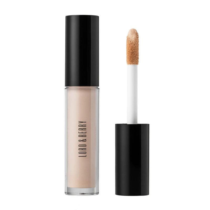 CONCEALER CREAM | CONTENT: 4.5 G
Cover Up

Color:
Light Nude (#1554)
Light Nude (#1554)
Fair Ivory (#1555)
Medium Natural (#1556)

Instant skin lightening &amp; coverage
Medium to full coverage
Creamy, seamless finish
Cover Up - Versatile liquid concealer for a flawless complexion

Discover Cover Up, a liquid concealer that instantly brightens your skin, corrects imperfections and perfects the complexion. The light, highly pigmented formula offers medium to full coverage and provides a radiant, creamy finish that blends seamlessly with the skin. Cover Up effectively covers dark spots, impurities and dark circles without being heavy or setting in fine lines. Enriched with nourishing ingredients, it moisturizes and gives the skin a fresh, healthy-looking glow that lasts all day.
 
Vegan: Yes
Paraben-free: Yes
Fragrance-free: No