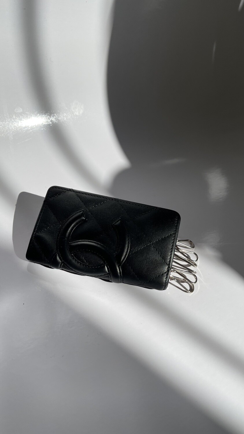 Chanel Ligne Cambon Key Holder - FINAL SALE (SHF-16161) – LuxeDH