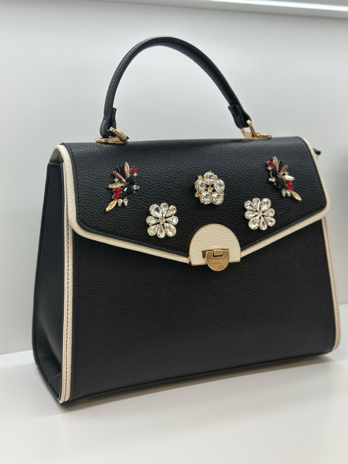 Borsa nera da cerimonia