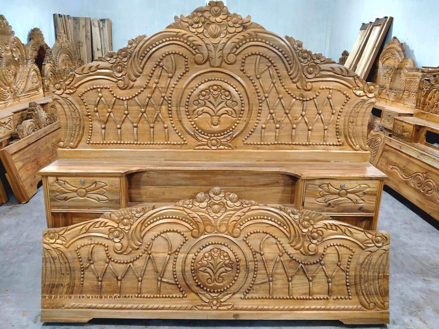 Premium Quality Gorgeous Full Box Bed