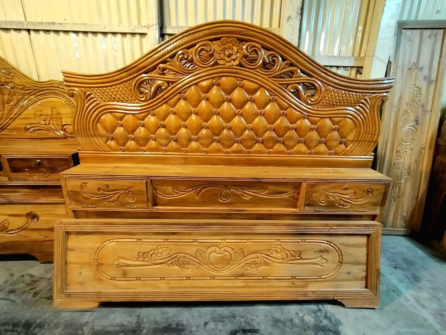 Semi Box Bed 6/7