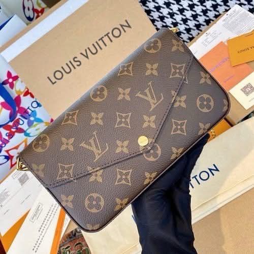 Pochette Félicie Brown