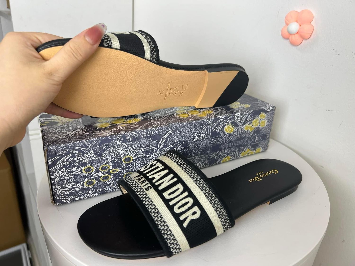 Saddle Sandals