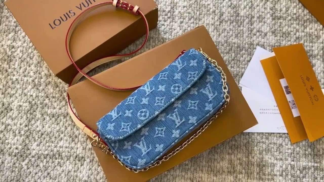 Wallet Chain Denim Ivy