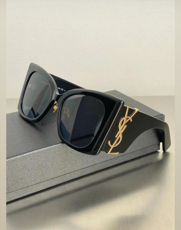 Sunglasses 
