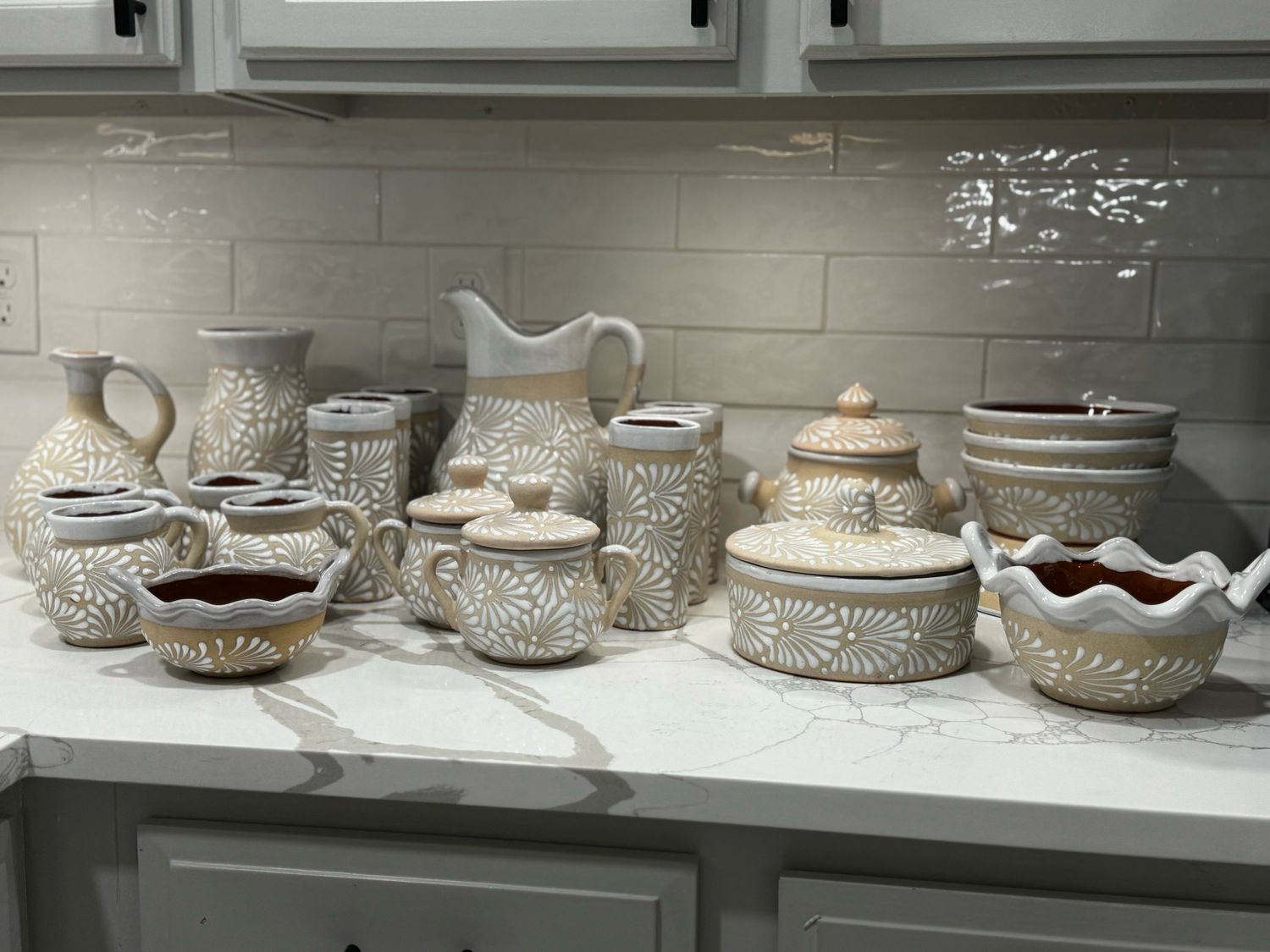 Dinnerware Set In White
