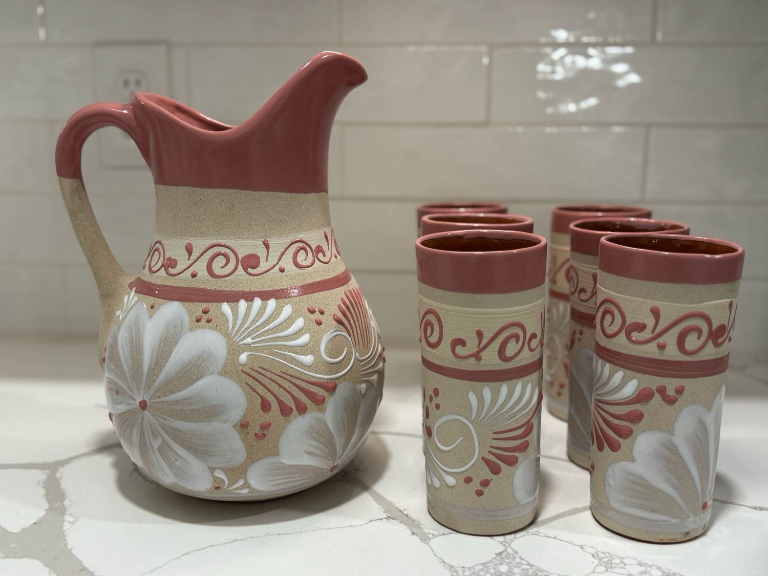 Dinnerware Set In Pink