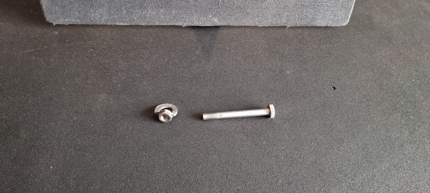 Coreright seated row foot Plate