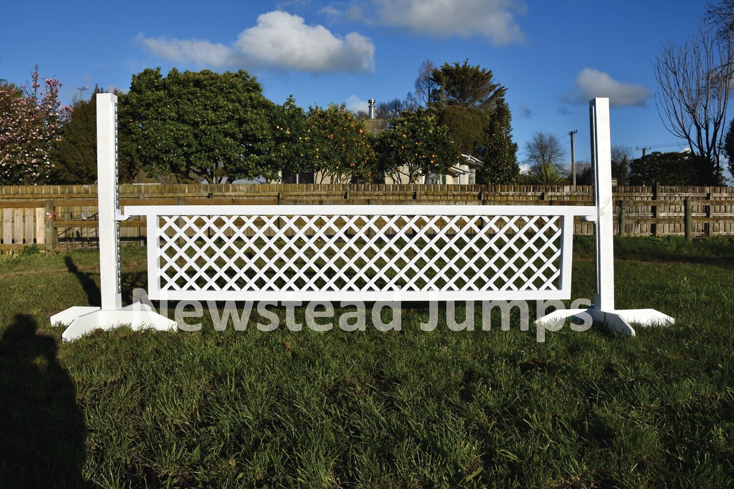 Aluminium Hanging Filler - Trellis White