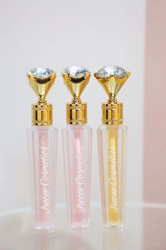 Lip oils