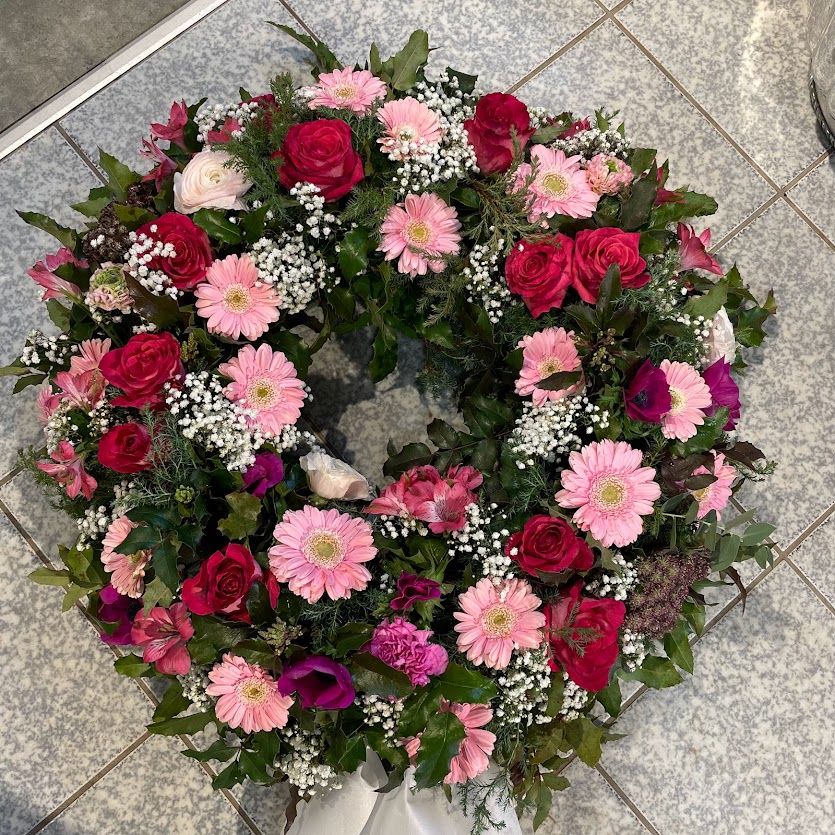 Trauerkranz Rosa, Pink, Rot - ab 150,00