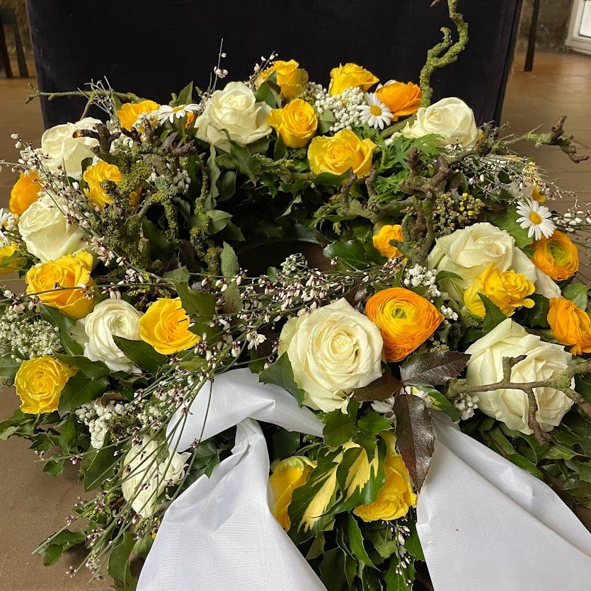 Trauerkranz Gelb, Orange, Weiß - ab 150,00