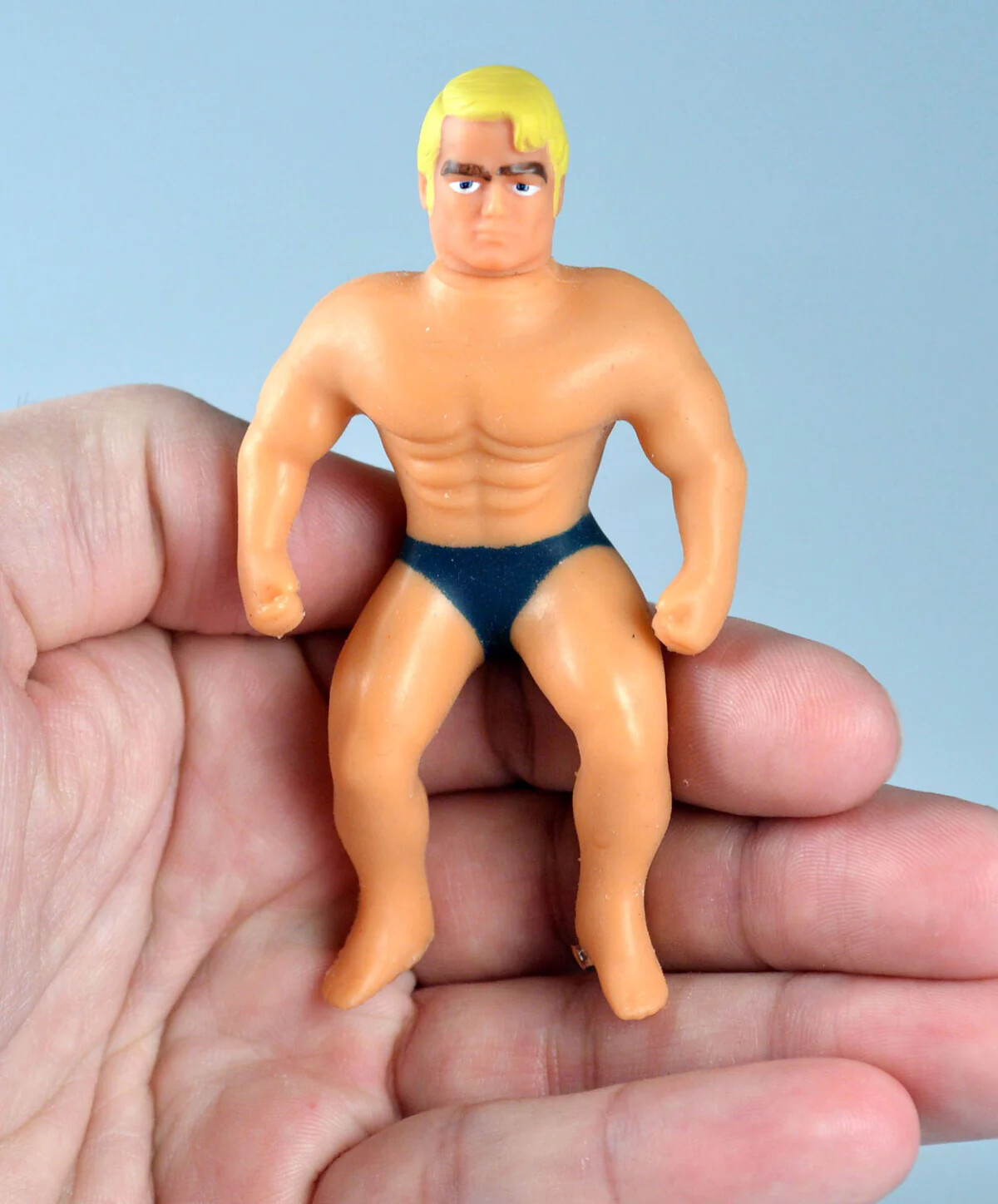 World&#39;s Smallest - Super Stretch Armstrong