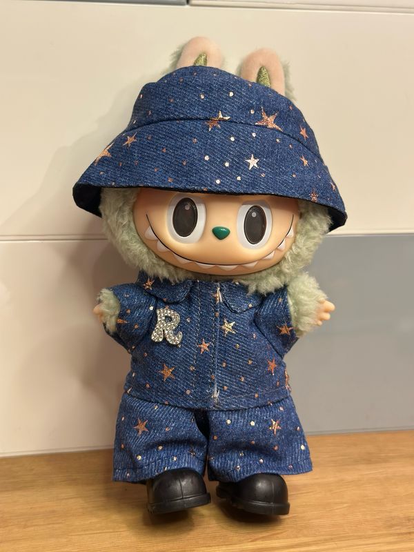 Labubu Fashion - Rockstar