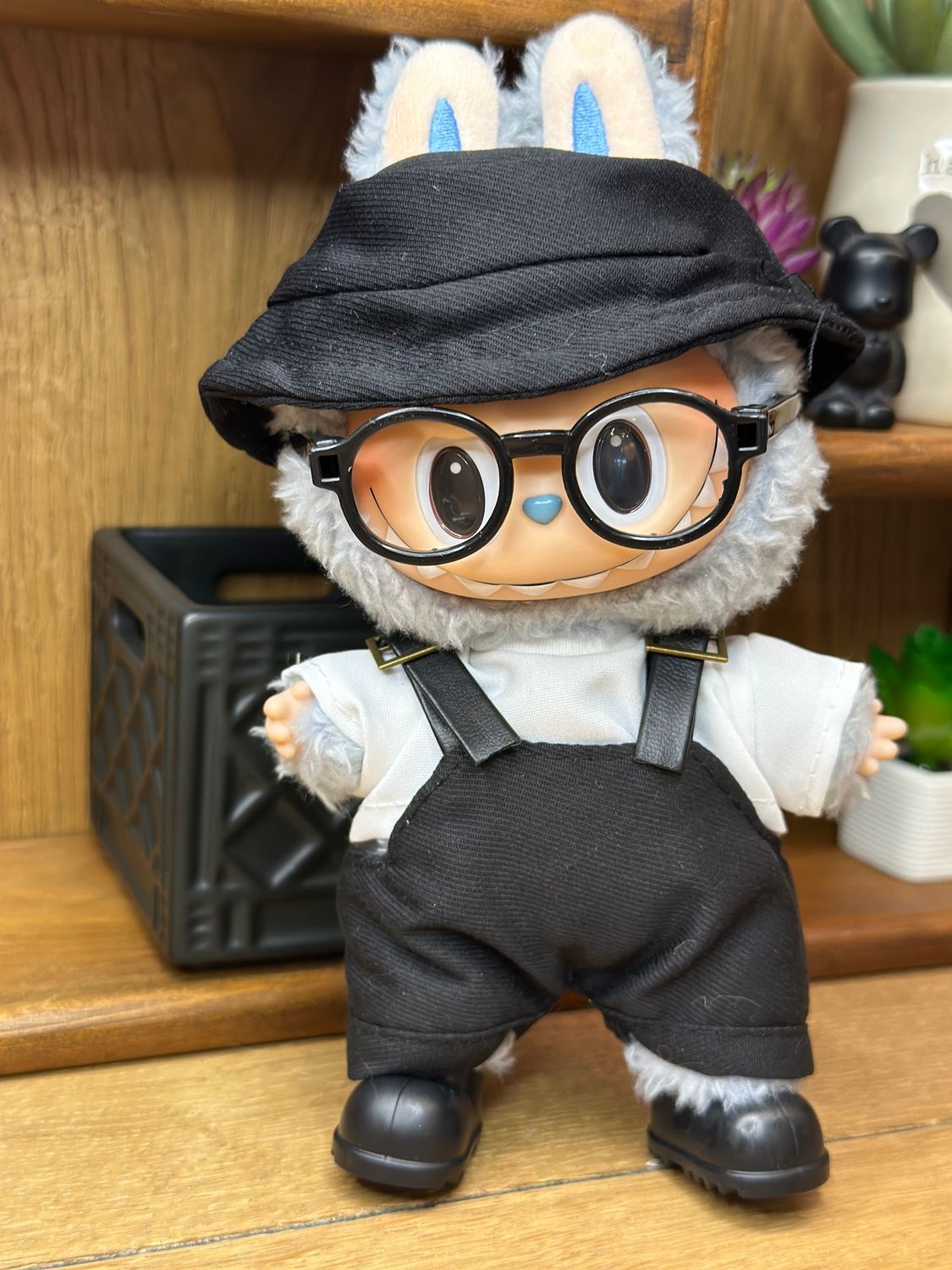 Labubu Fashion - Hipster