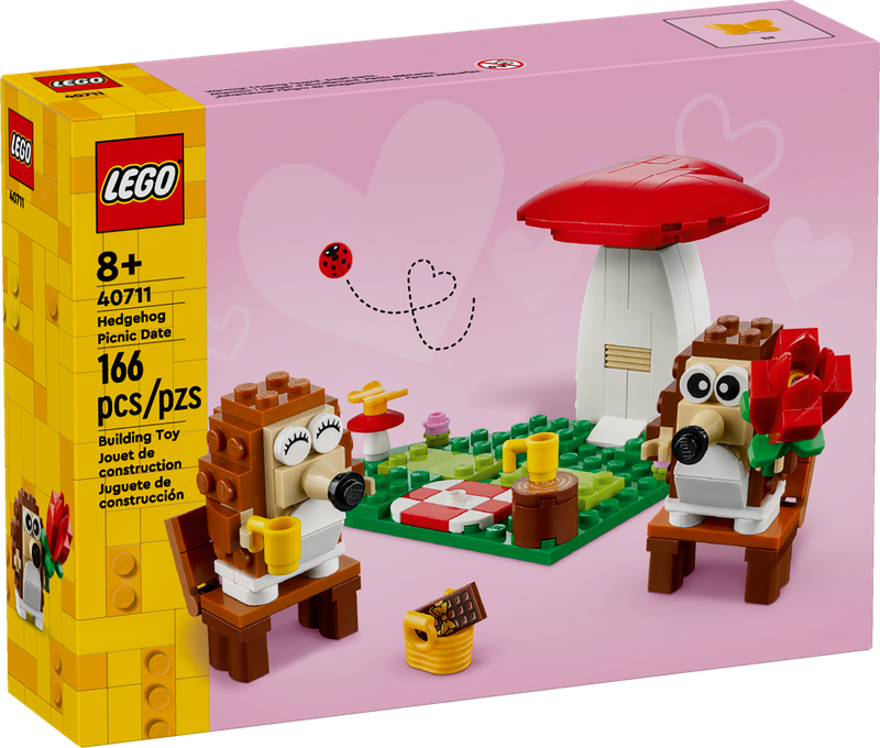 LEGO® MINIS  - Hedgehog Picnic Date