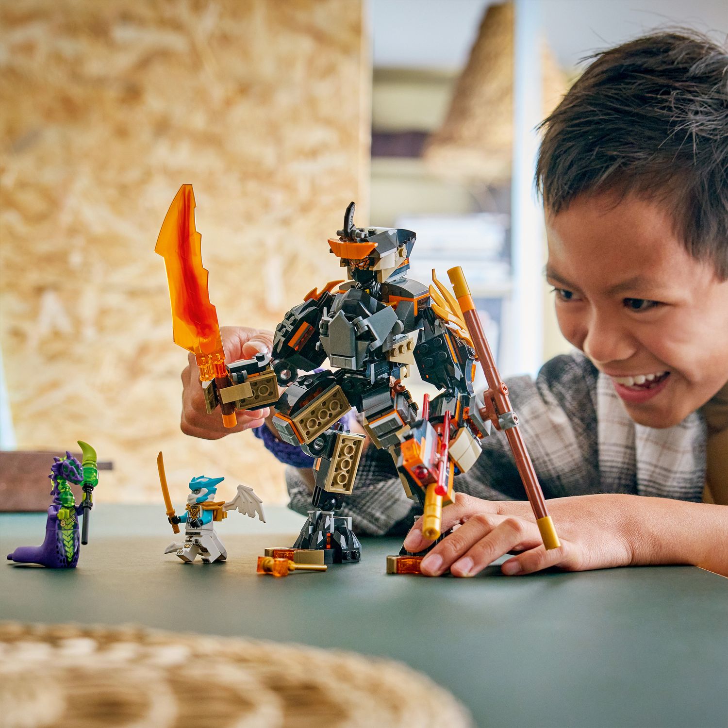 LEGO® NINJAGO - Cole's Mission Mech & Dragon Zane