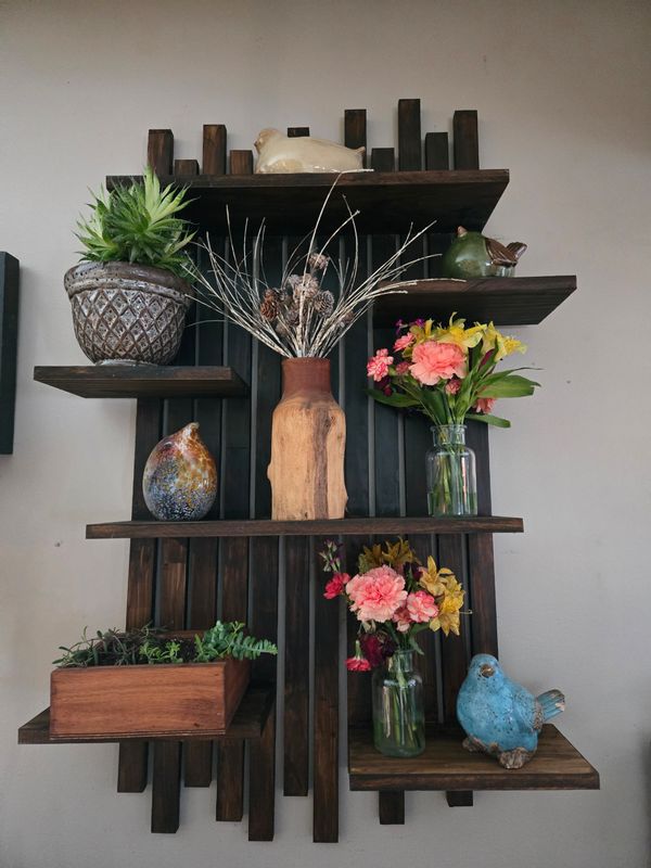 6 shelf Wall Unit