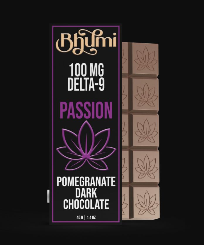 Passion Pomegranate Dark Chocolate Bar (100mg Delta 9)